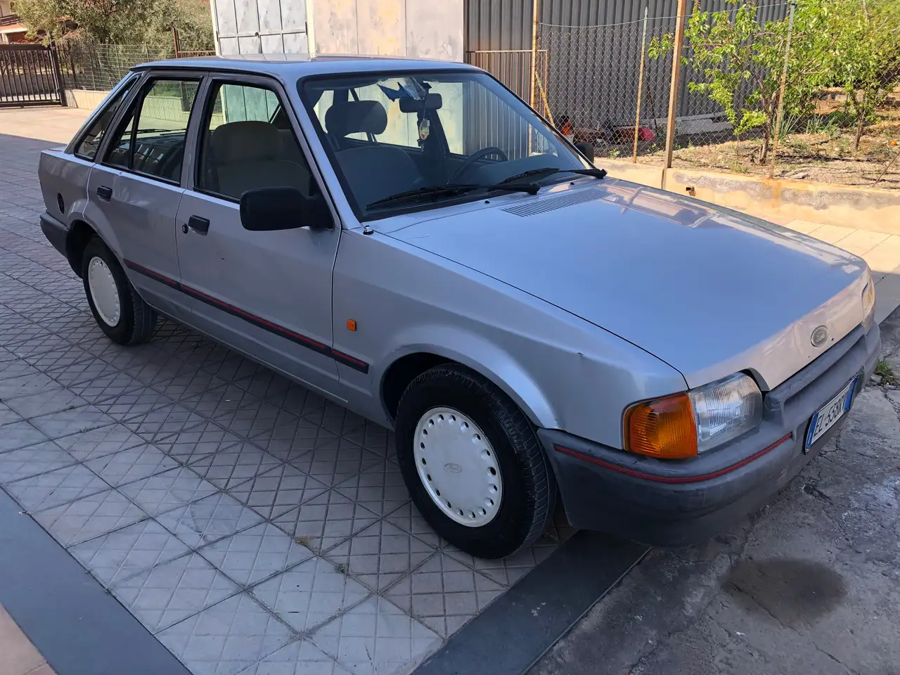 Ford Escort 5p 1.3 GL, foto 3