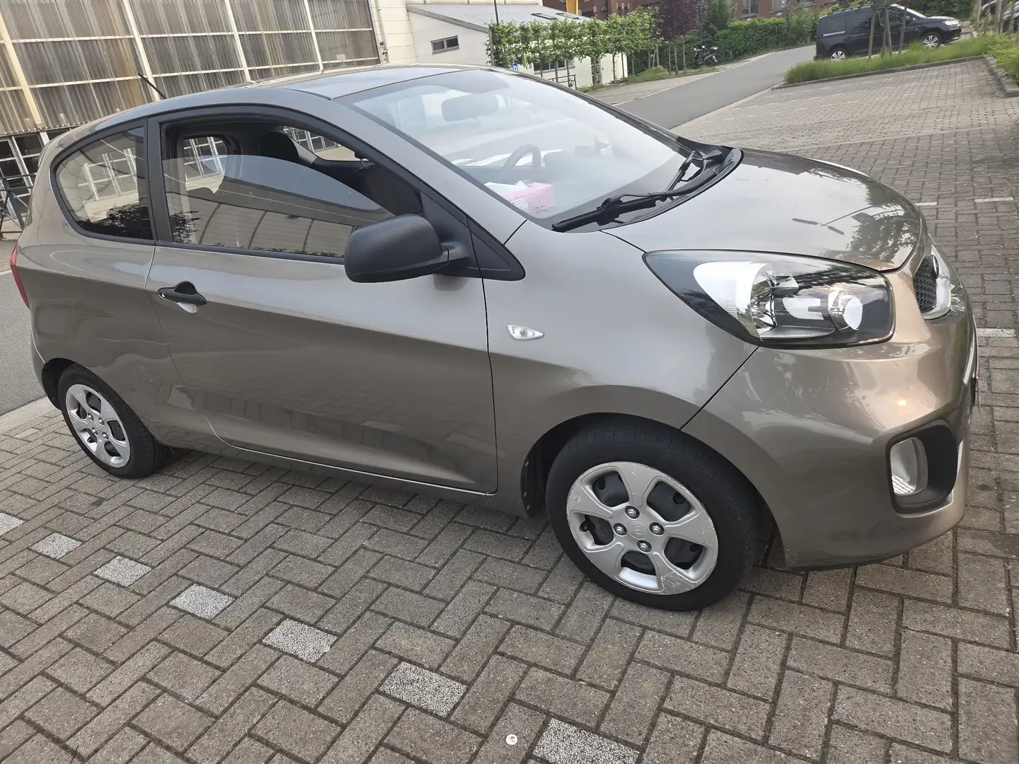 Kia Picanto 1.0i Lounge - 2