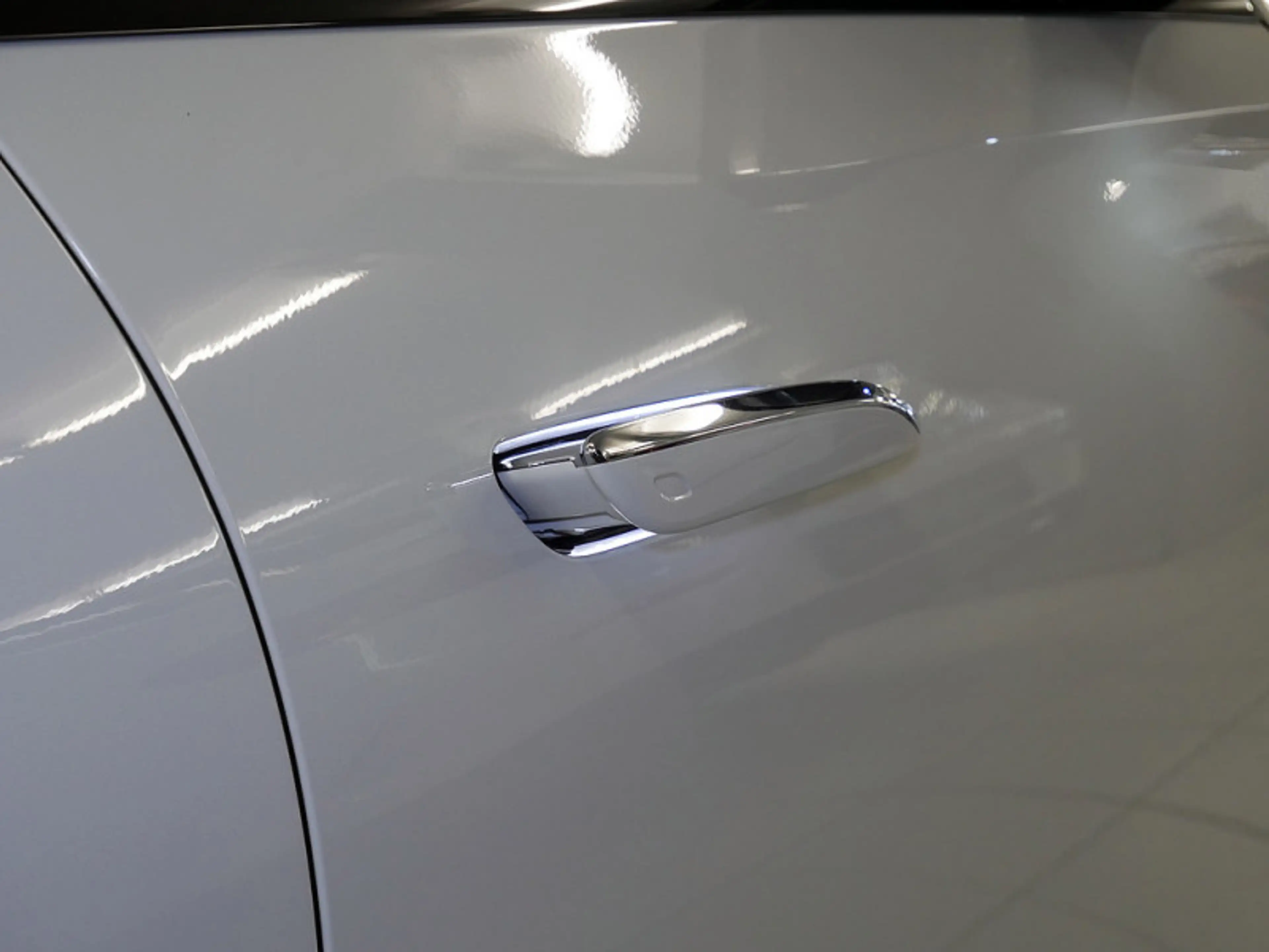 Mercedes-Benz E 220 d , AMG NIGHT DISTR KAMERA PANO SPUR PDC — photo 10
