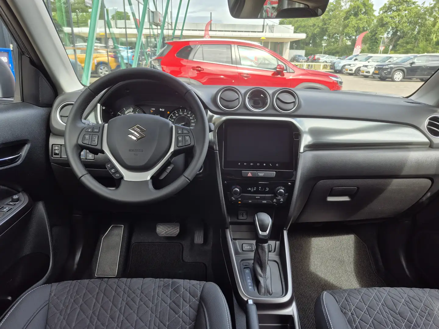 Suzuki Vitara 1.5 Hybrid Style Automaat 102 pk | Tot 12 jaar fab Zwart - 2