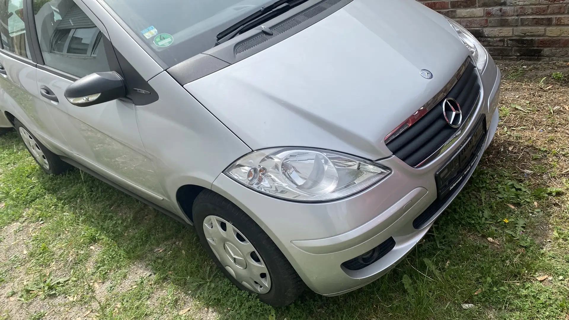Mercedes-Benz A 150 Mercedes A150 mit Klima TÜV NEU unf AHK Stříbrná - 2
