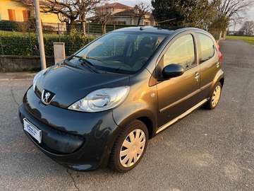 107 2005 5p 1.0 12v Plaisir 2tronic