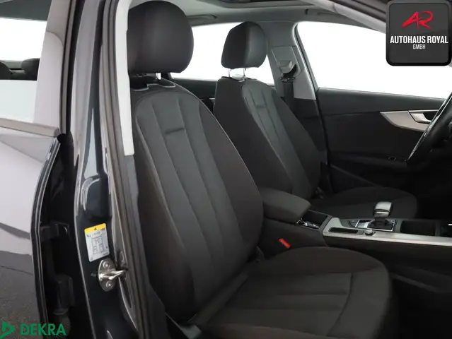 Audi A4 view 10
