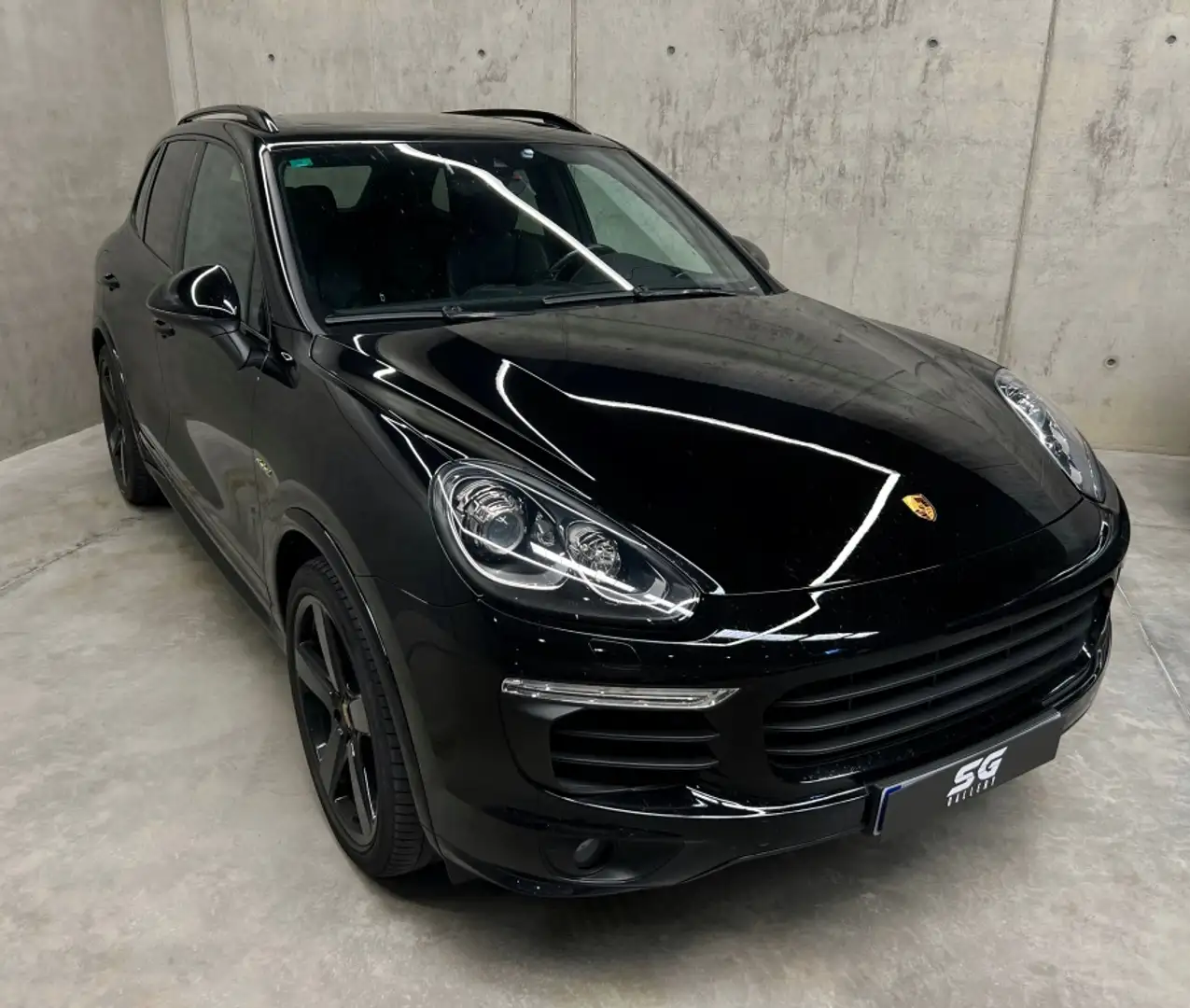 Porsche Cayenne S E-Hybrid Platinum Edition Negro - 2