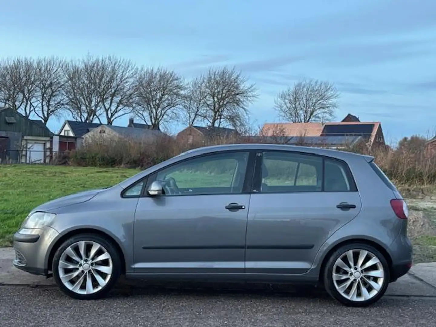 Volkswagen Golf Plus 1.6 FSI Comfortline Business 5-Drs ECC Audio/CD LM Grau - 2