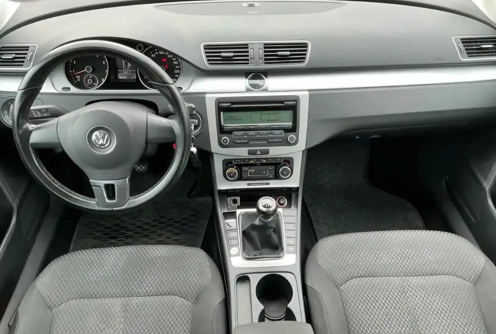 Volkswagen Passat 1.4 TSI - A/C + Sensoren/ Auto. parking - Garantie Schwarz - 2