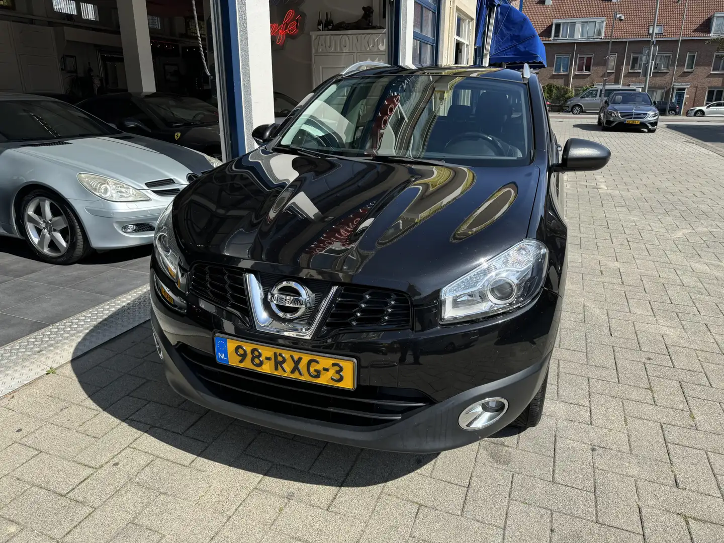 Nissan Qashqai 1.6 Connect Edition PANORAMA/LEDER Zwart - 2