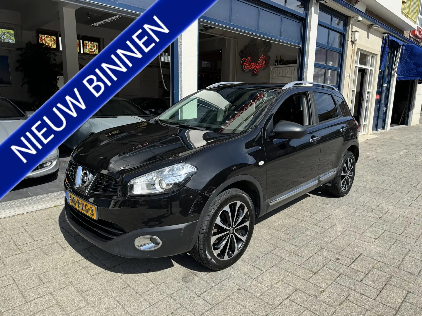 Nissan Qashqai 1.6 Connect Edition PANORAMA/LEDER Zwart - 1