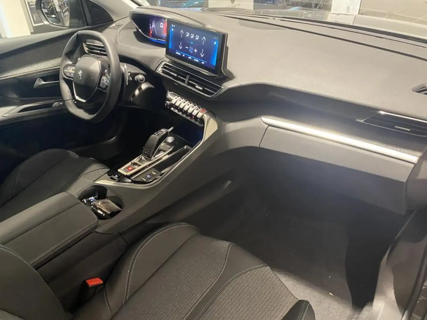 Peugeot 3008 ALLURE PACK Grau - 2