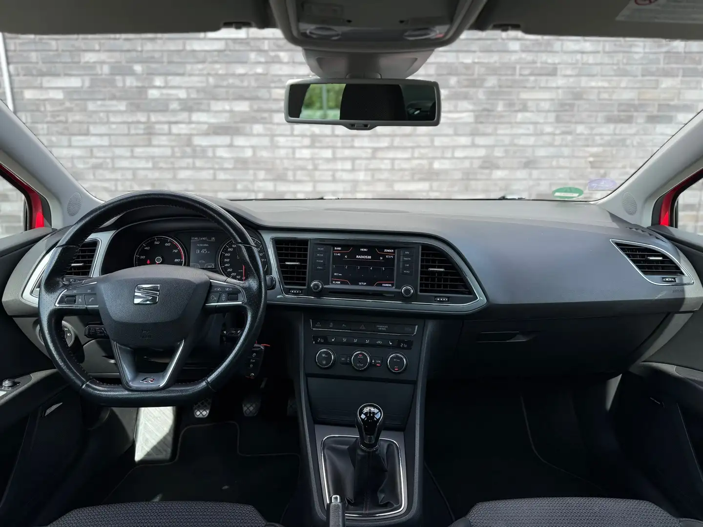 SEAT Leon 1.4 TSI FR 140pk ACC|Navi|Lane Assist|Stoelverwarm Rood - 2