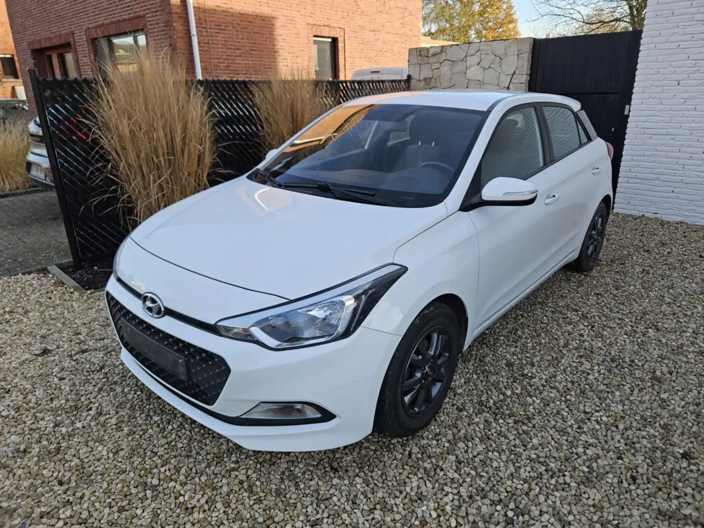 Hyundai i20 blue 1.0 T-GDI Classic - 1