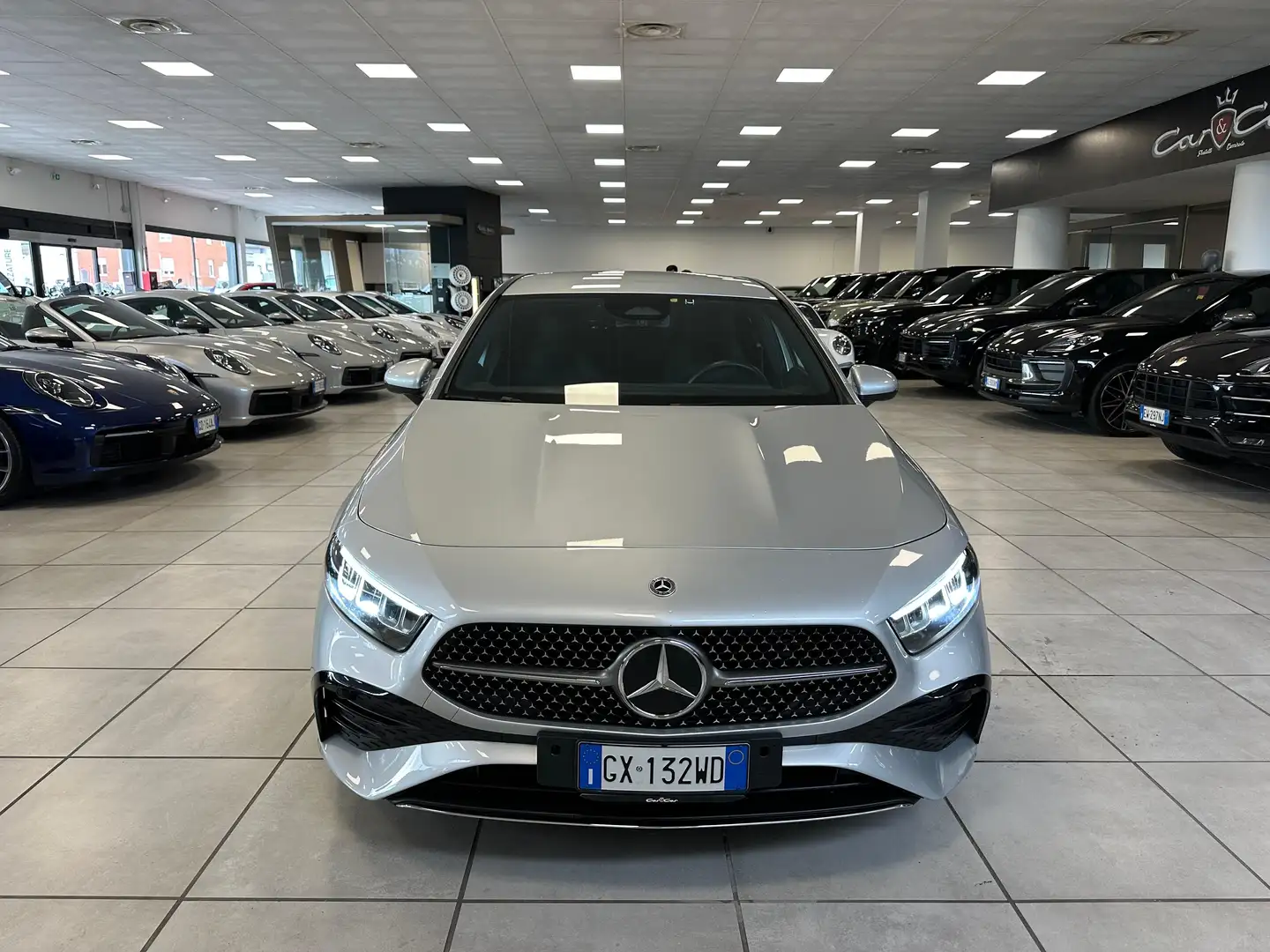 Mercedes-Benz A 180 d Premium Amg auto Argento - 2