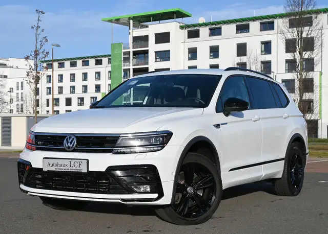 Volkswagen Tiguan Allspace 2.0 TDI Highline 4Motion Leder