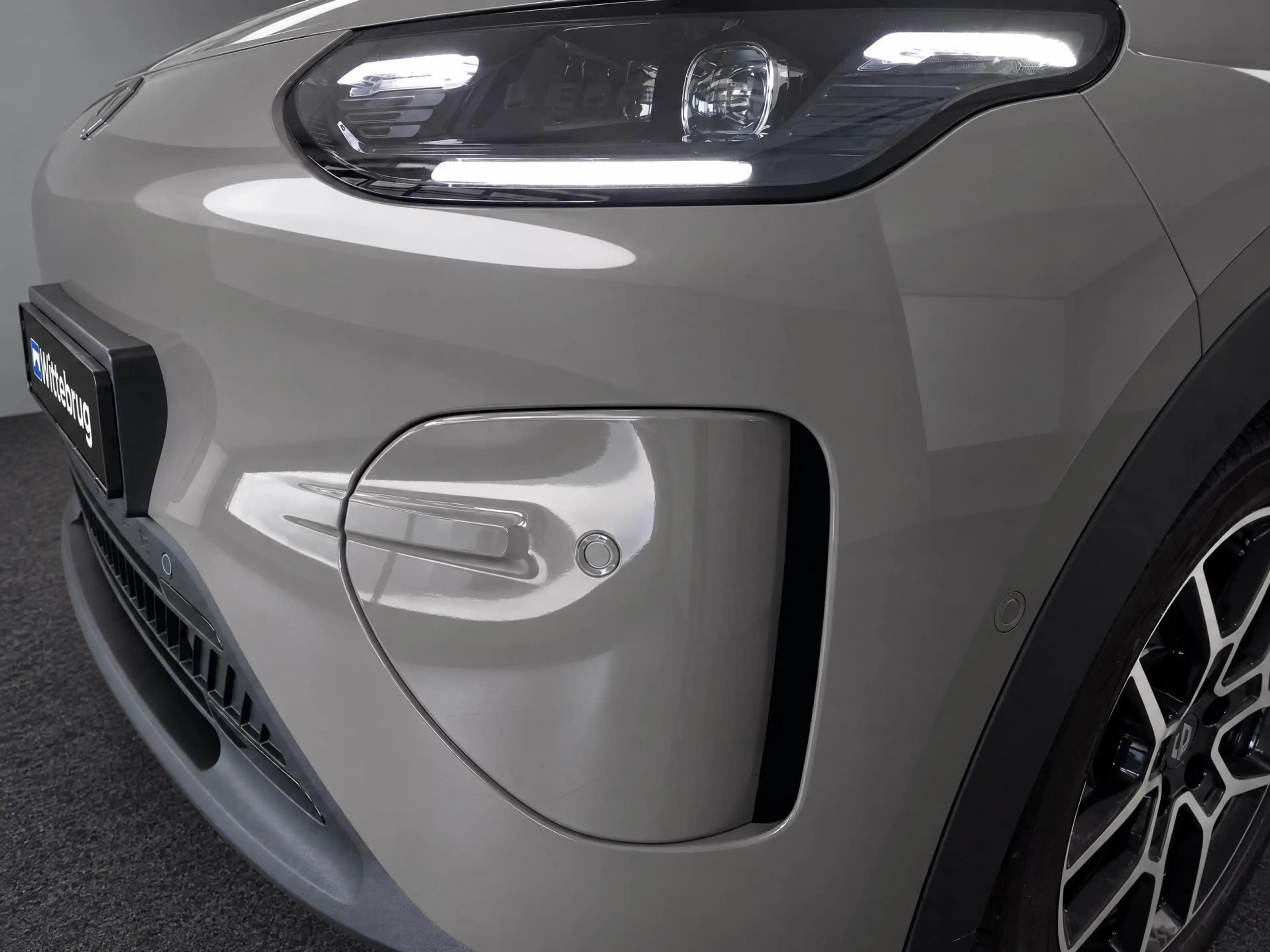 Leapmotor B03X ProMax Design 53 kWh — photo 11