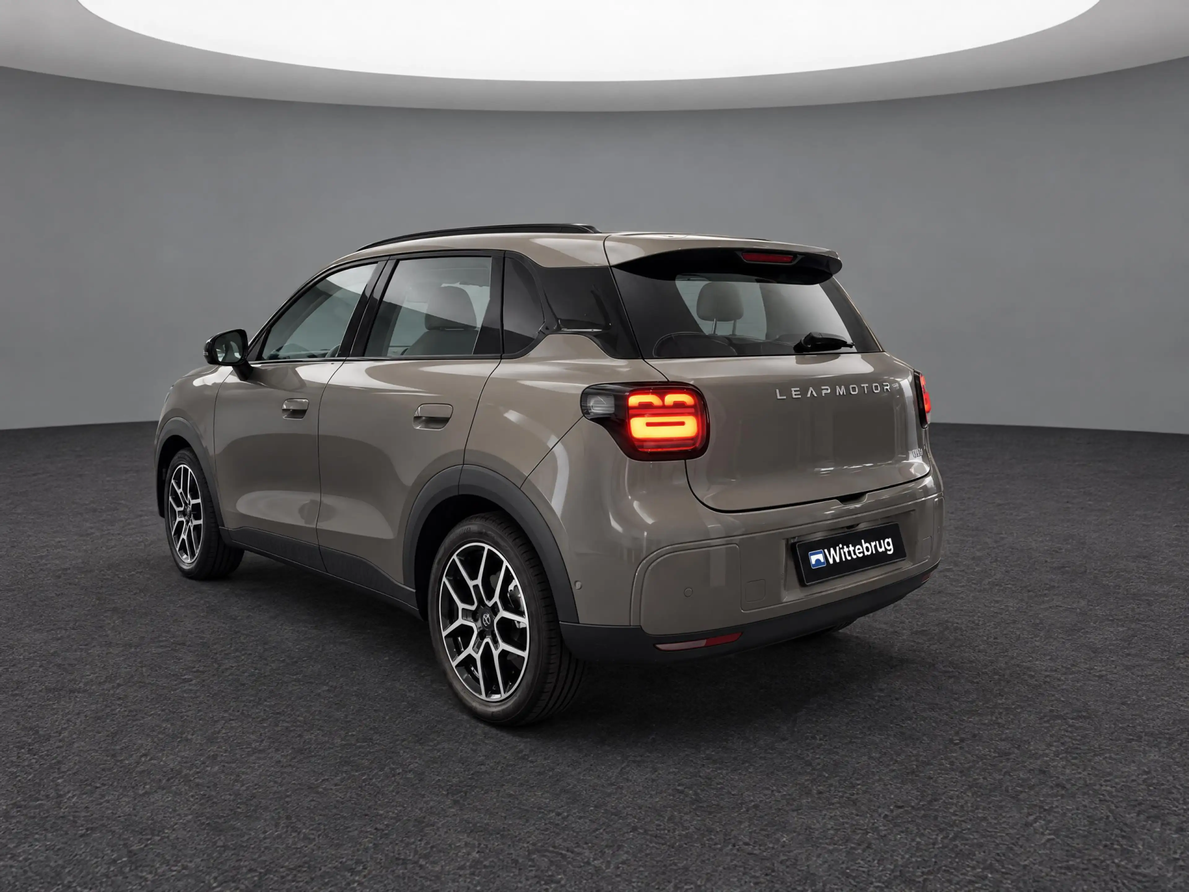 Leapmotor B03X ProMax Design 53 kWh — photo 3