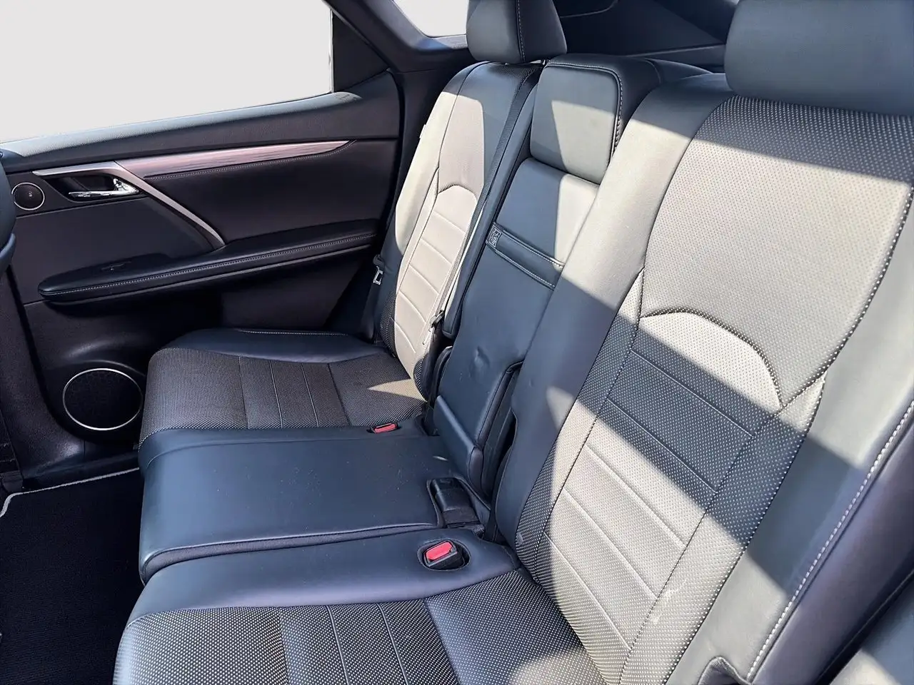Lexus RX photo Lexus RX