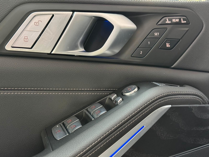 BMW X7 xDrive 40d M Sport *Sky Lounge*HUD*ShadowLine — photo 27