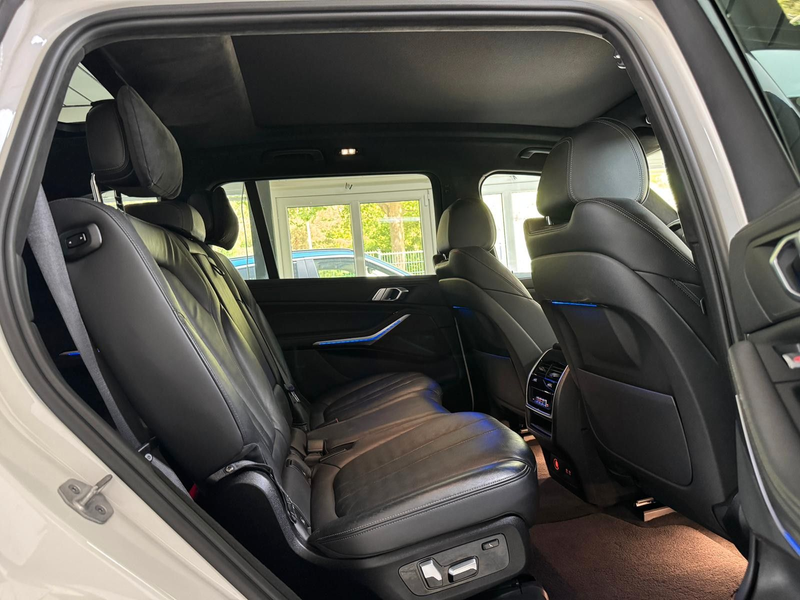 BMW X7 xDrive 40d M Sport *Sky Lounge*HUD*ShadowLine — photo 33