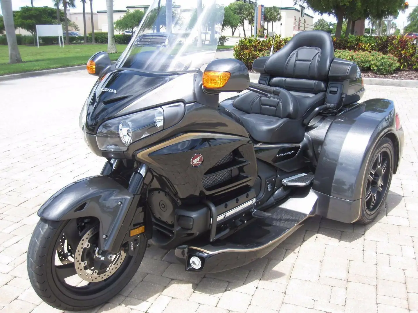 Honda GL 1800 GL 1800 Gold Wing (SC68) Zwart - 2