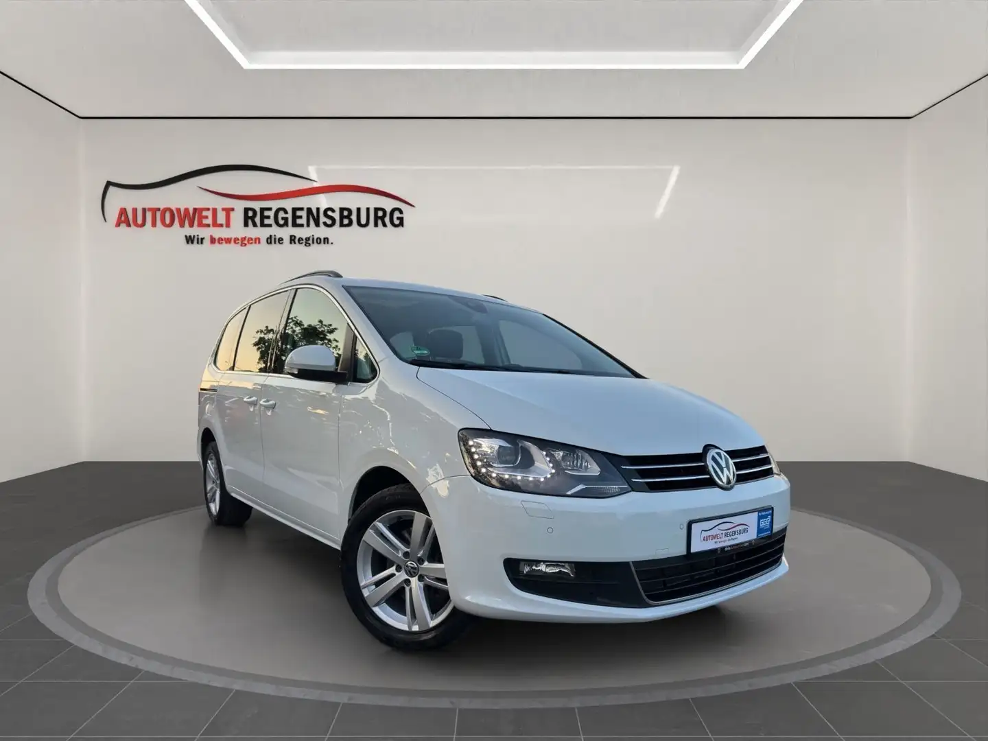 Volkswagen Sharan 1.5 TSI DSG XEN NAVI AHK 7SI RFK PANO ACC Weiß - 1