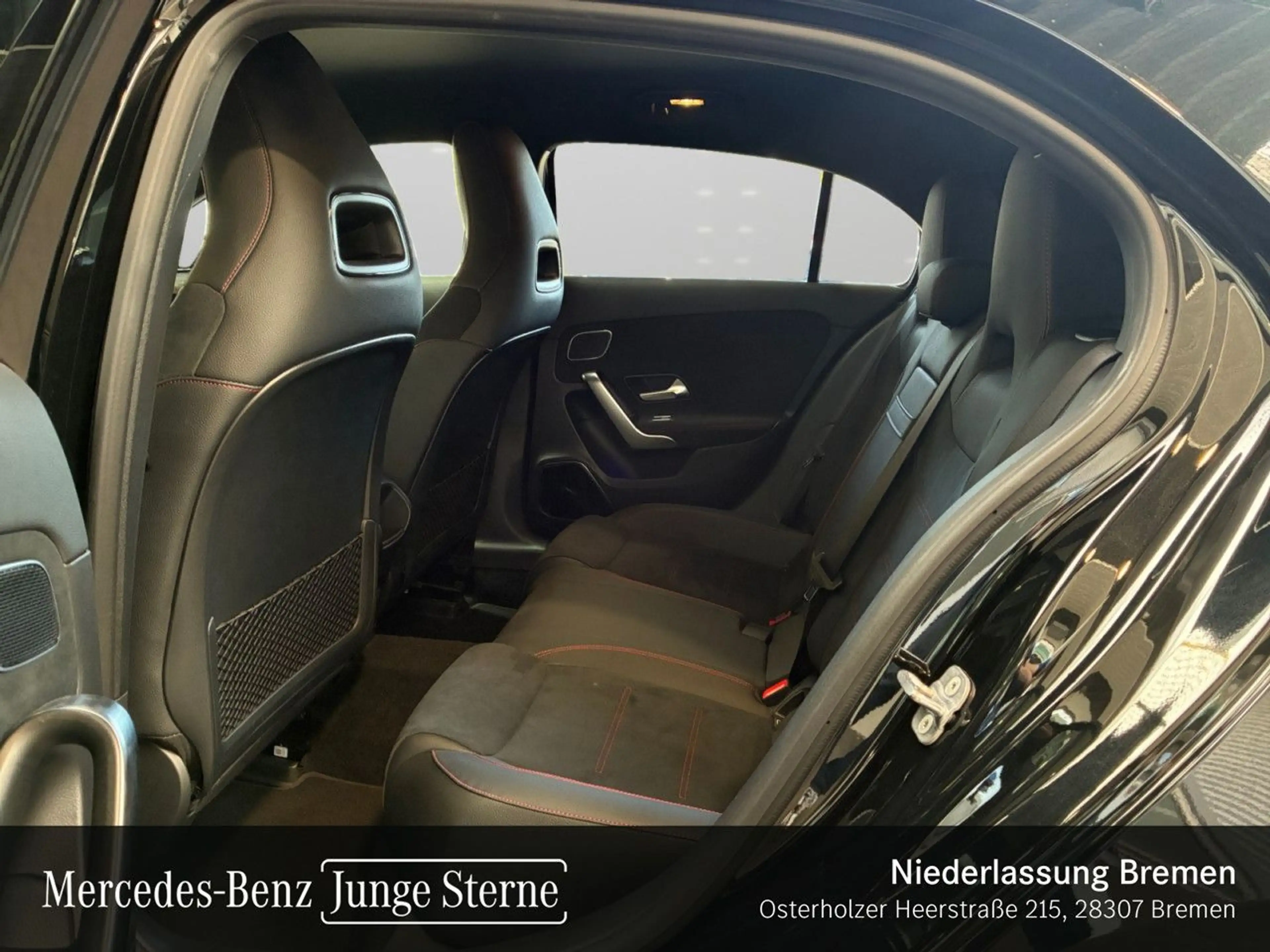 Mercedes-Benz A 220 d AMG+360°+MULTIBEAM+BURMESTER+TOTW+KEYLESS — photo 11