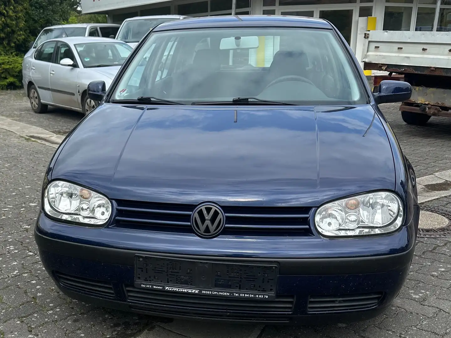 Volkswagen Golf 1.6 FSI Special Bleu - 1