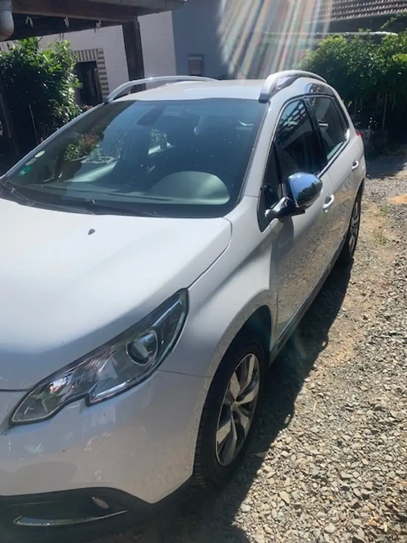 Peugeot 2008 2008 PureTech 110 Stop Weiß - 1