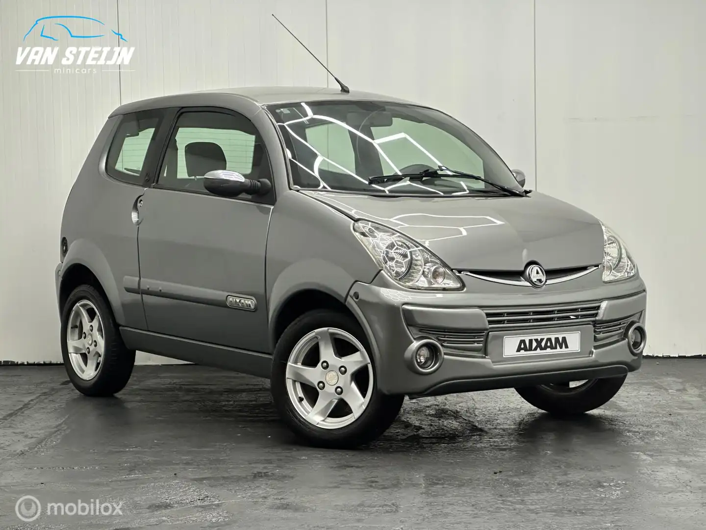 Aixam Roadline Brommobiel Pack | Ruime Kofferbak Šedá - 1