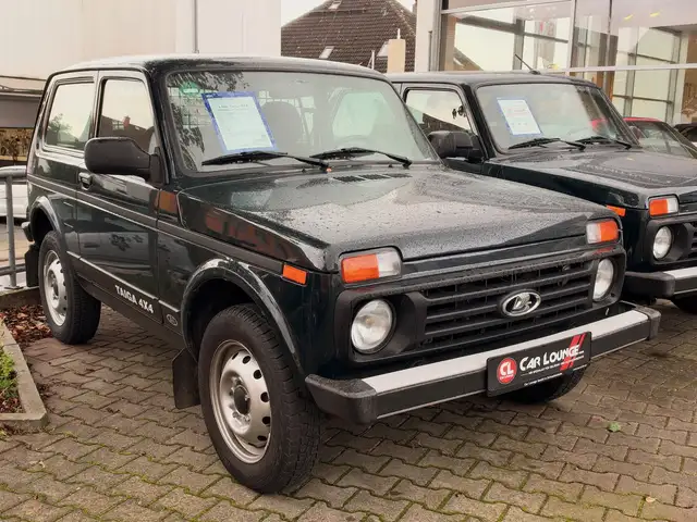 Lada Taiga 4x4 |Hohlraumversiegelt|AHK|Euro6|COC|