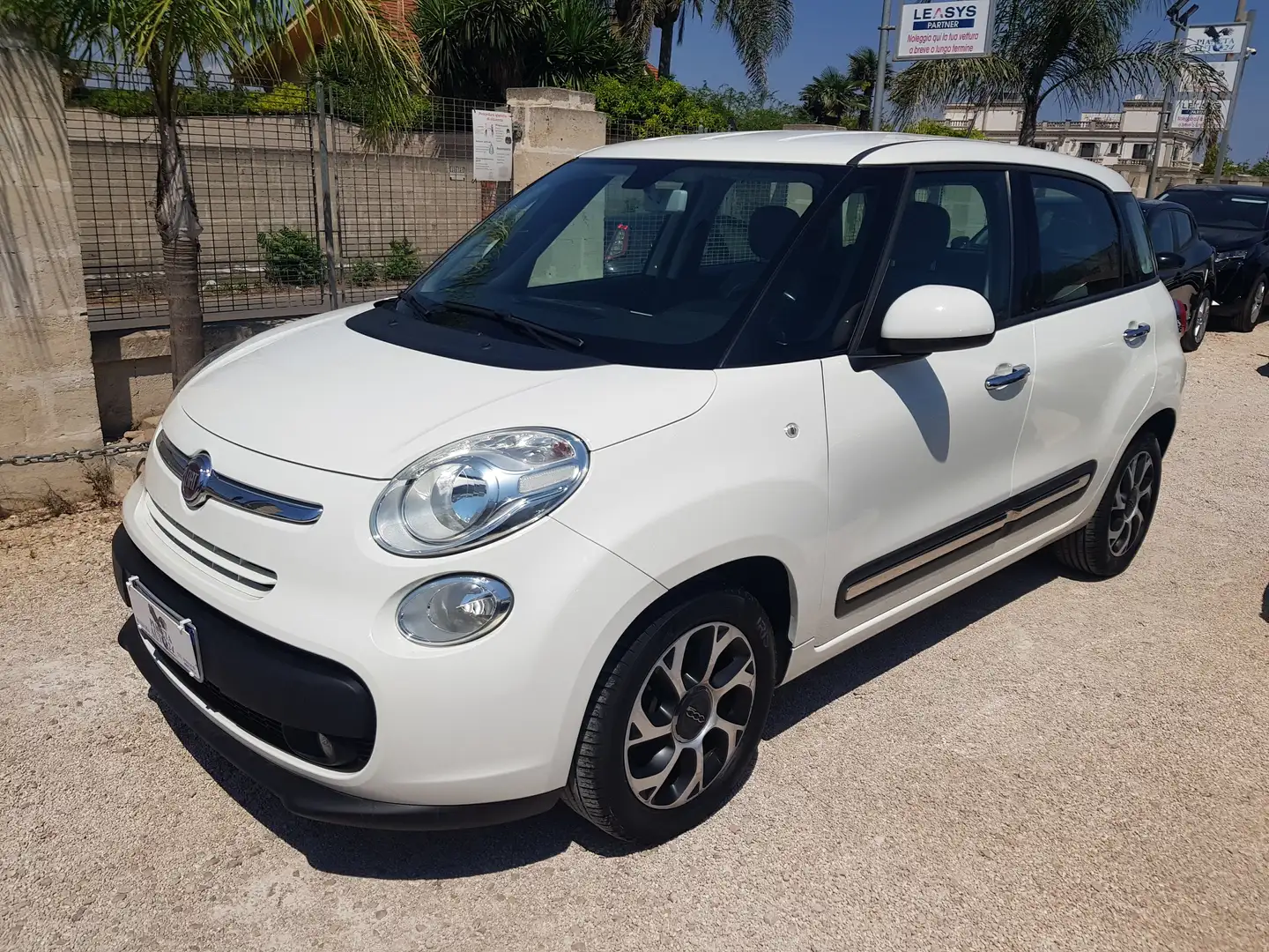 Fiat 500L 1.3 mjt 95cv Business Sensori Park Cerchi 16' Bianco - 1