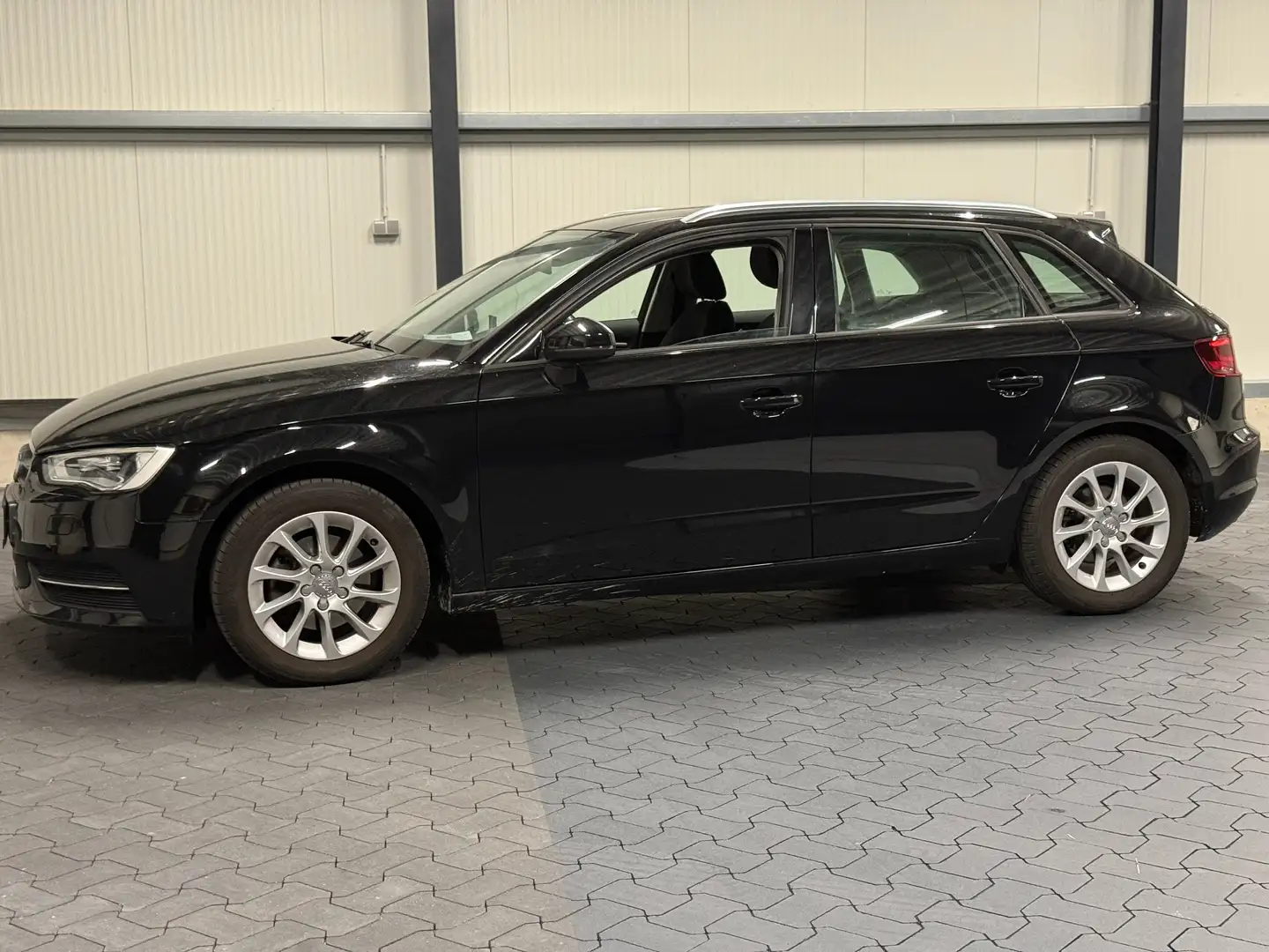 Audi A3 Sportback 1.4 TFSI attraction *XENON*1.HAND* Black - 2