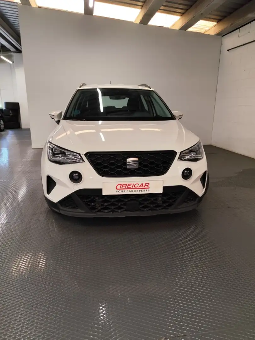SEAT Arona 1.0 TSI S&S Style 110 Blanco - 2