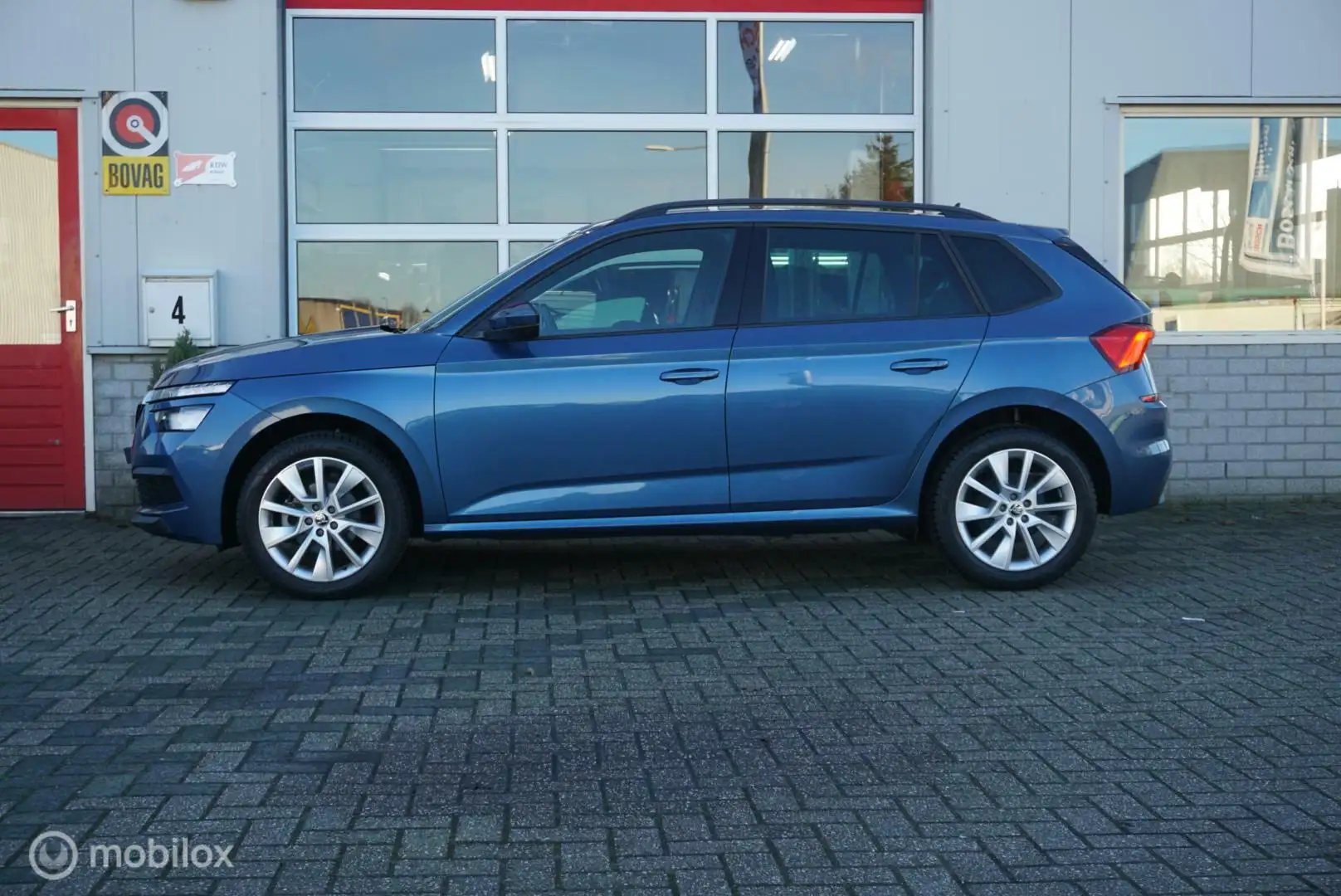 Skoda Kamiq 1.0 TSI Sport Business Blauw - 2