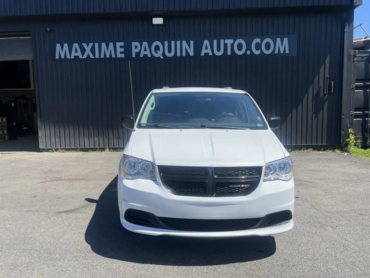 Dodge Grand Caravan снимка Dodge Grand Caravan