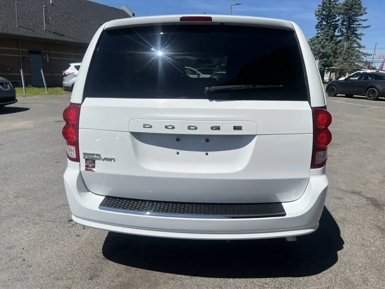 Dodge Grand Caravan снимка Dodge Grand Caravan