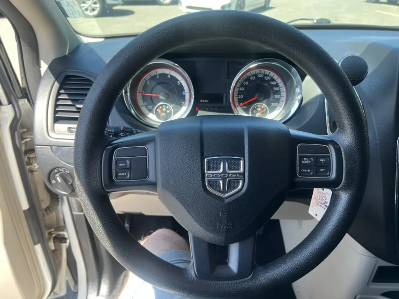 Dodge Grand Caravan снимка Dodge Grand Caravan