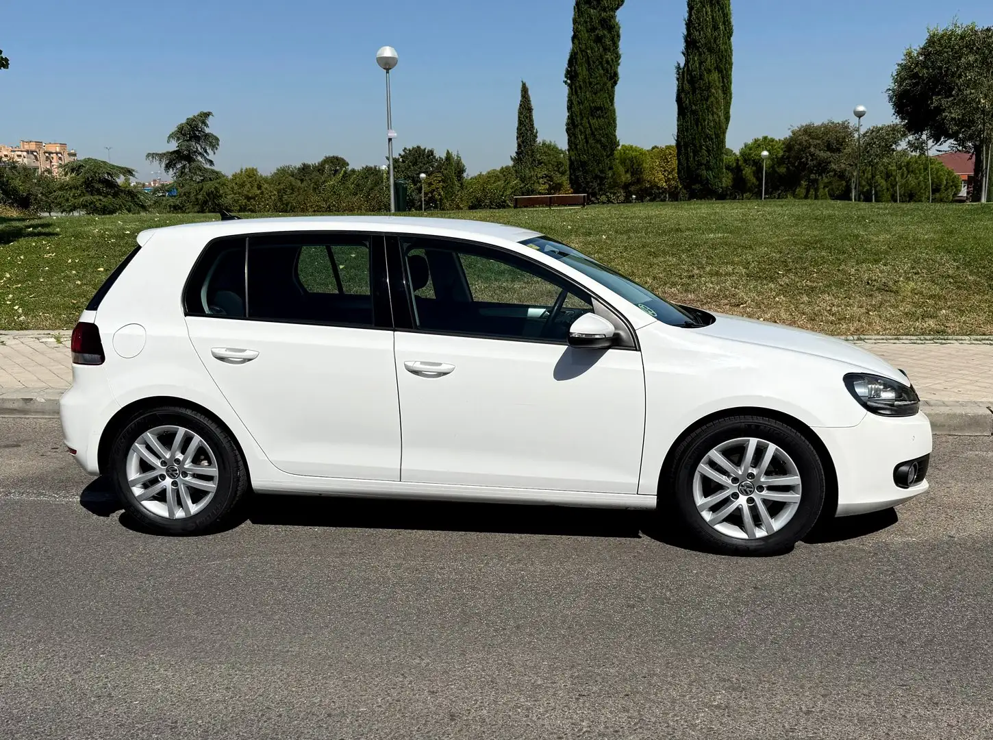 Volkswagen Golf Golf 2.0TDI CR Sport Sport Blanco - 2