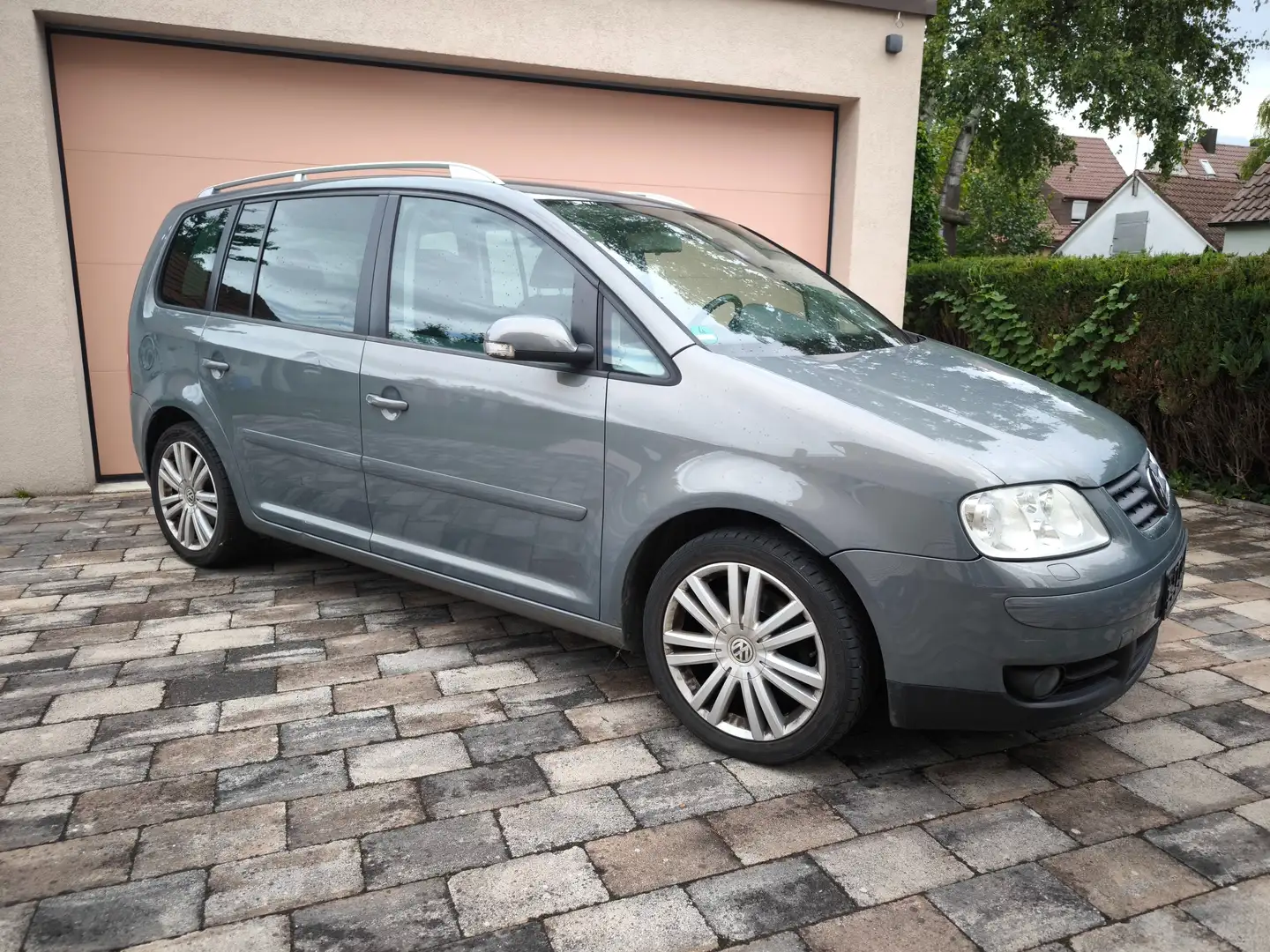 Volkswagen Touran Touran Diesel 2.0 TDI DPF DSG Highline Szürke - 1
