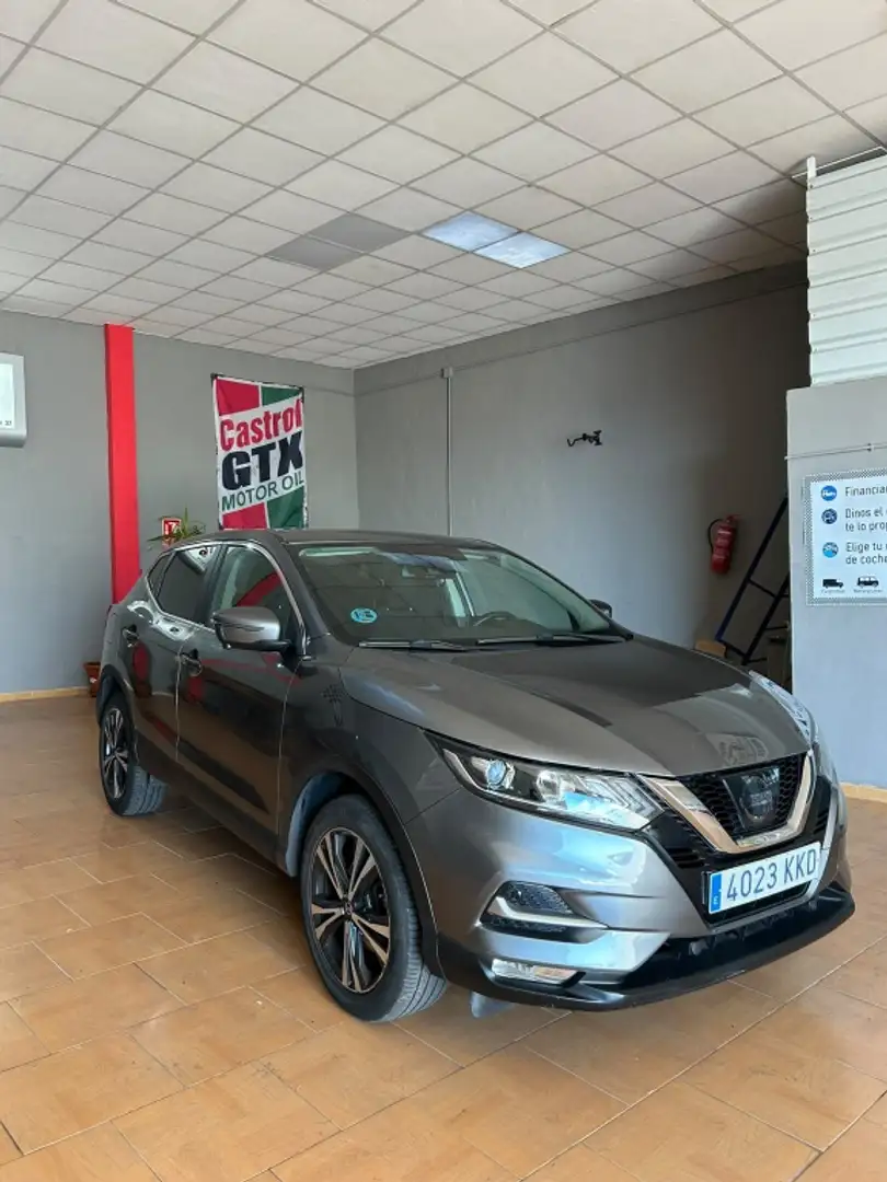 Nissan Qashqai 1.5dCi N-Connecta 4x2 Gris - 1