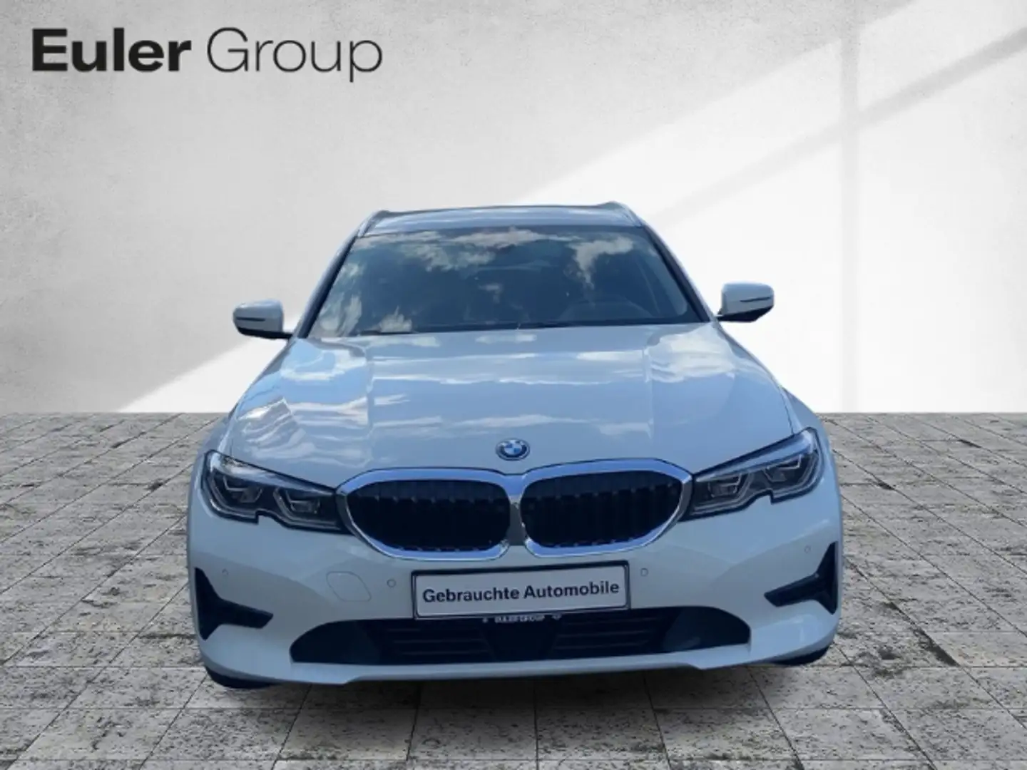BMW 330 e xDrive Tour H&K ACC Laser AHK Akustik Komfort Weiß - 2
