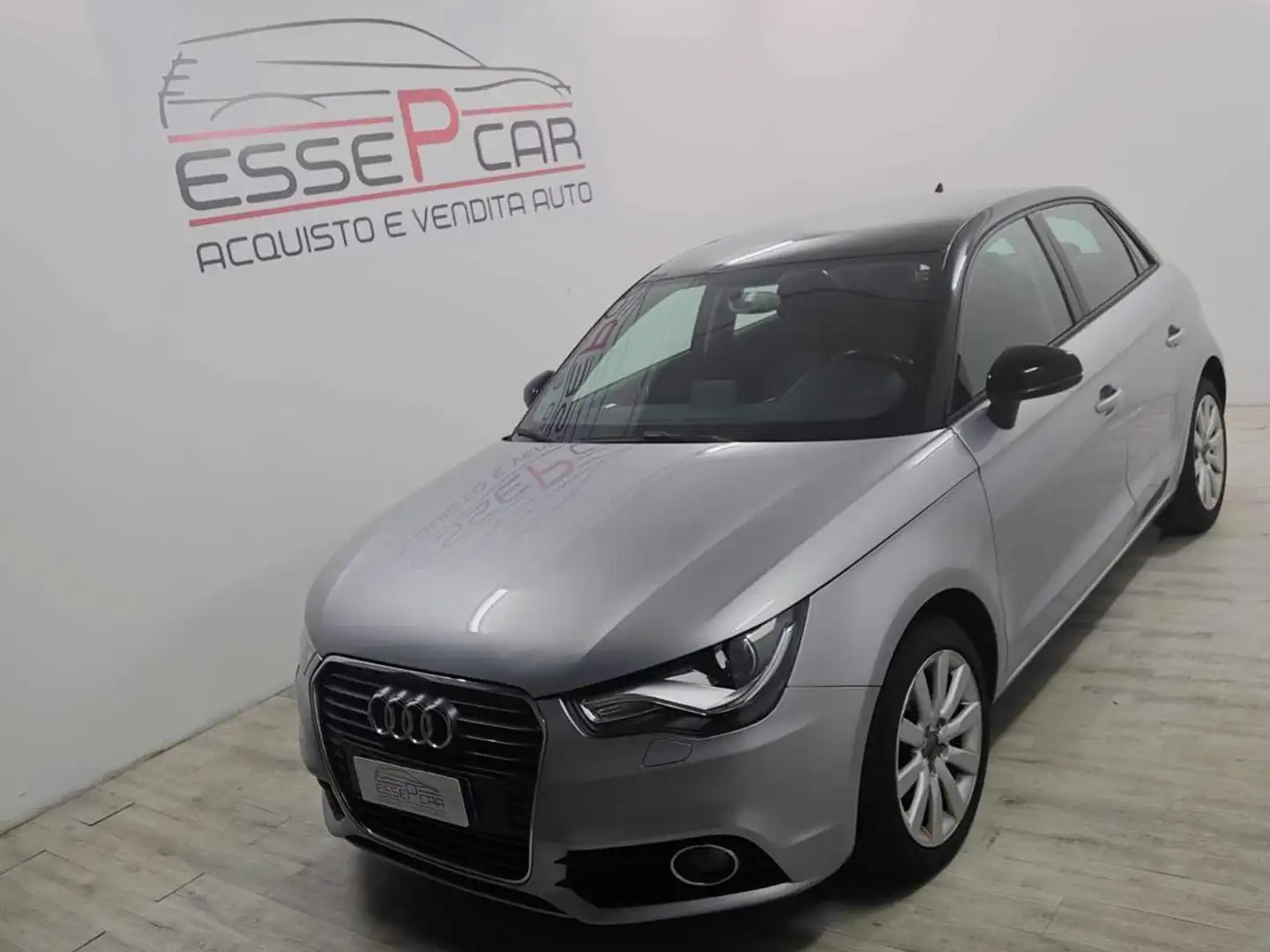 Audi A1 SPB 1.6 TDI S tronic Automatica Grijs - 1