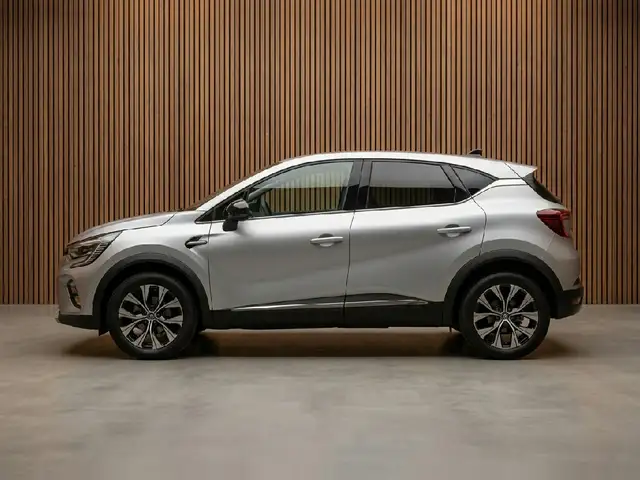 Renault Captur view 3