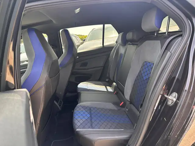 Volkswagen Golf view 12