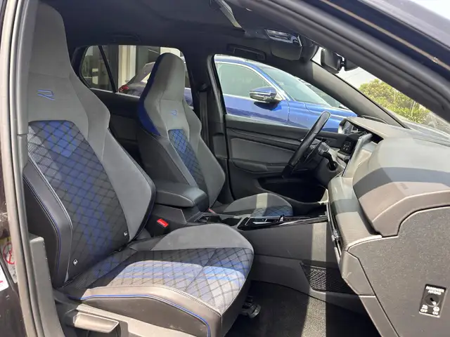 Volkswagen Golf view 15