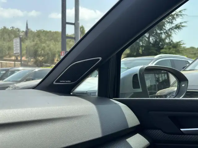 Volkswagen Golf view 14