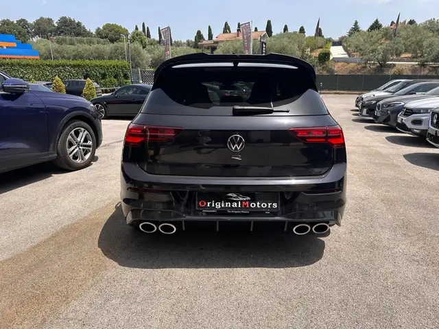 Volkswagen Golf view 3