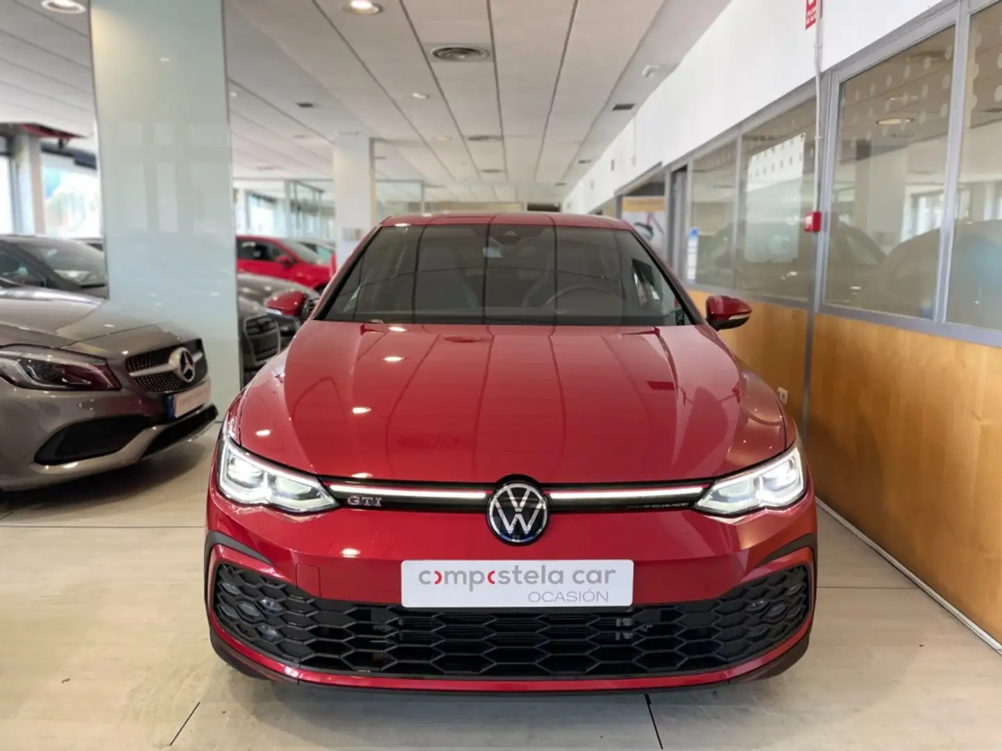 Volkswagen Golf GTI 2.0 TSI DSG 180kW Rojo - 1