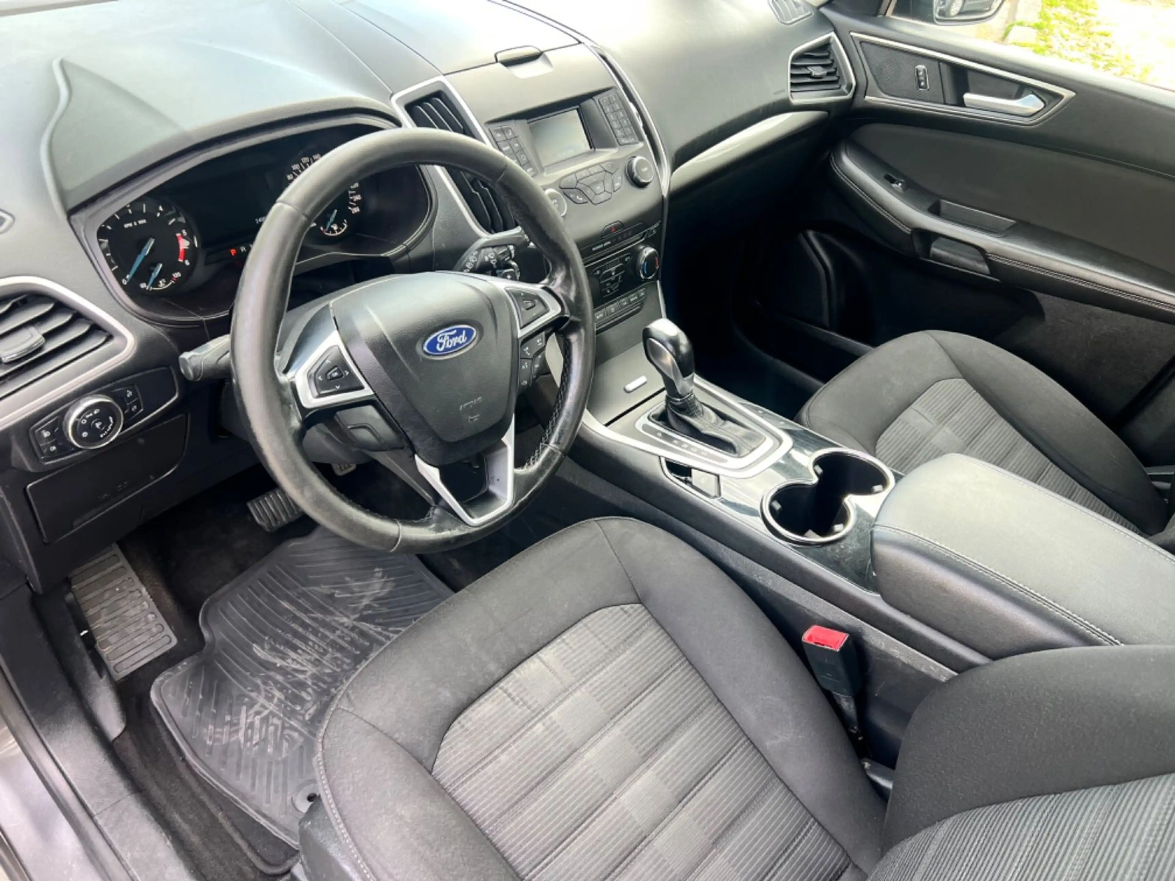Ford Galaxy 2.0 TDCI Trend / 1. Hand — photo 8