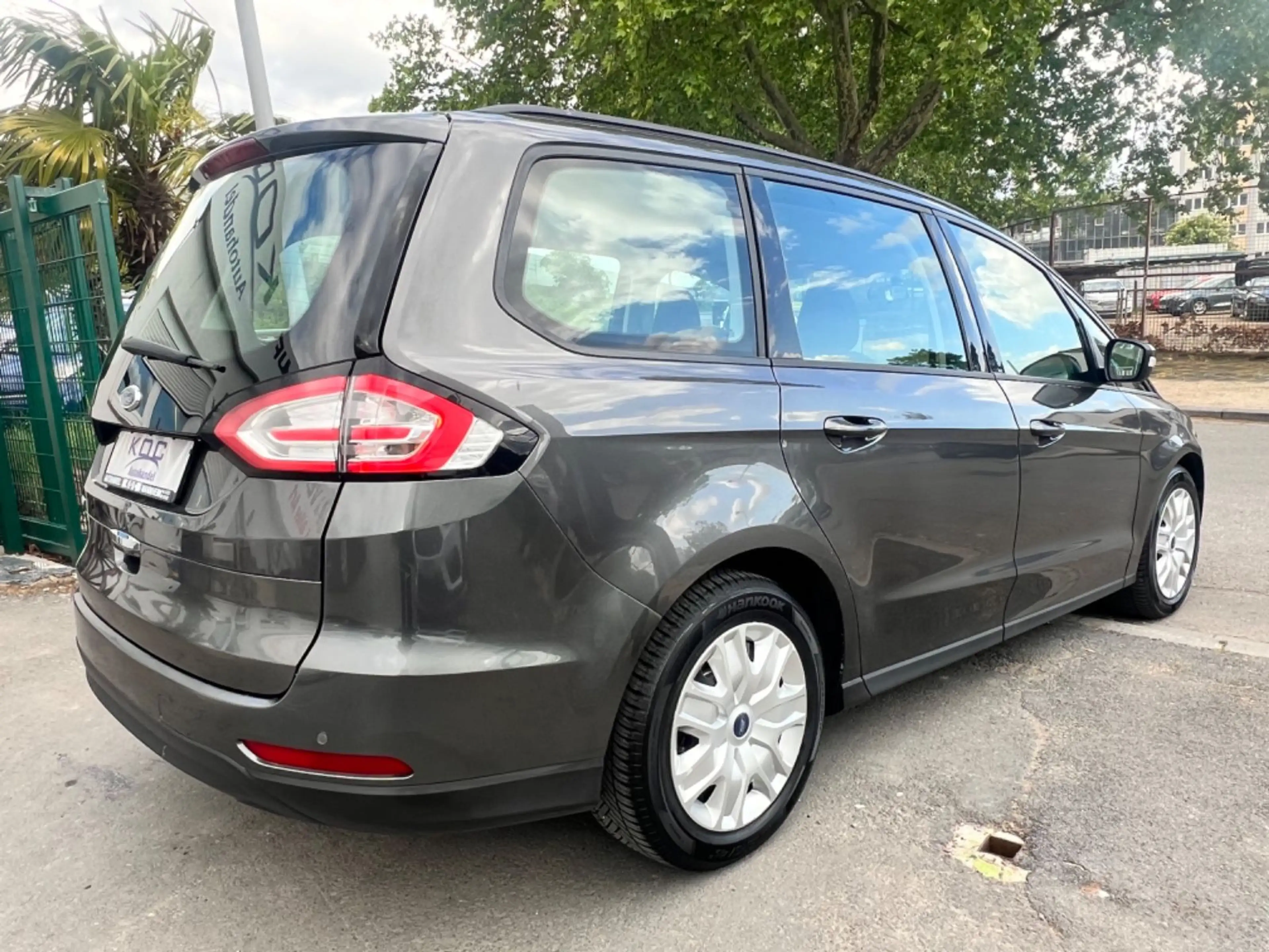 Ford Galaxy 2.0 TDCI Trend / 1. Hand — photo 6