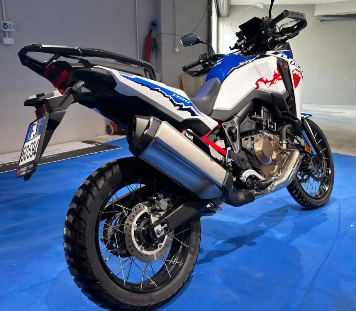Honda Africa Twin CRF 1100 L L3 DCT 2024 Bianco - 2